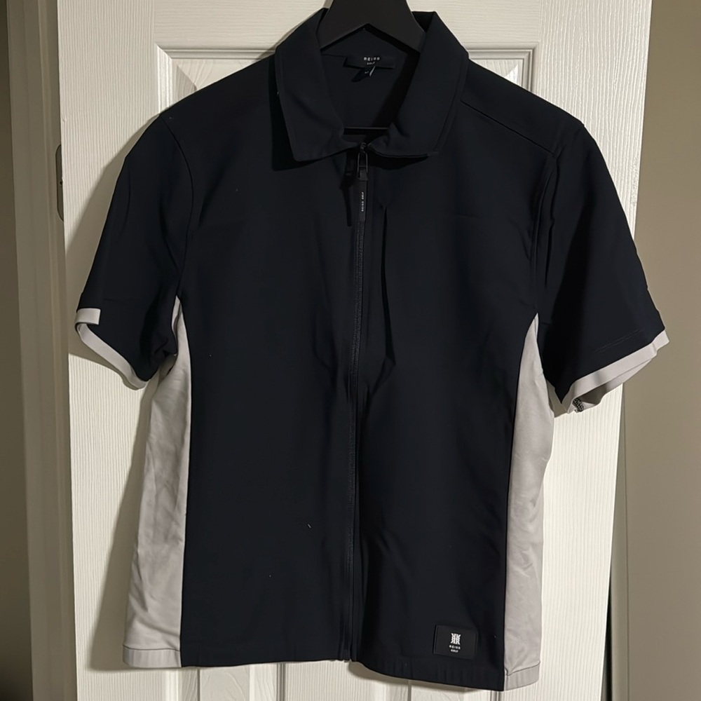 REISS Golf (Mens Shirt SZ M) *Fits like a small*